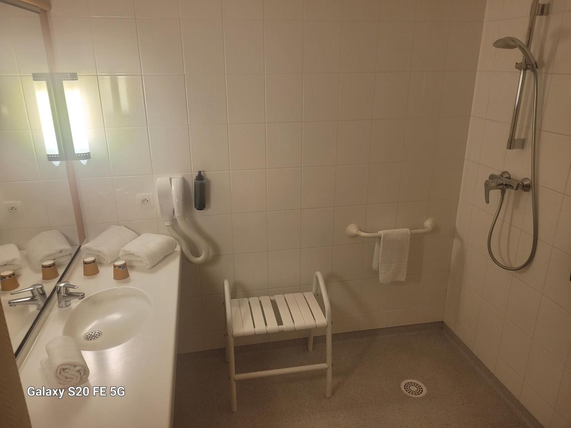 Ibis 3*